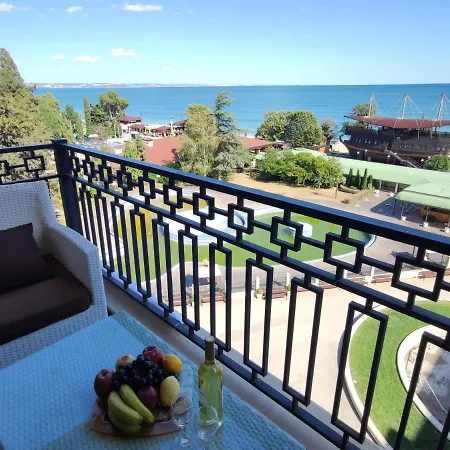 Europroperties Zlatna Kotva 公寓