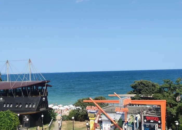 Europroperties Zlatna Kotva Апартаменти *