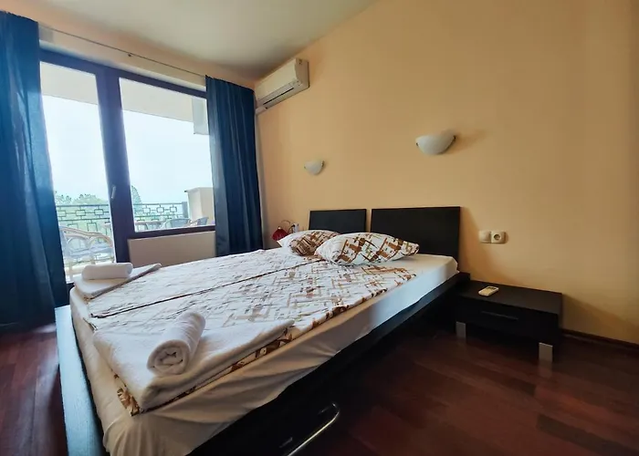 Апартаменти Europroperties Zlatna Kotva *