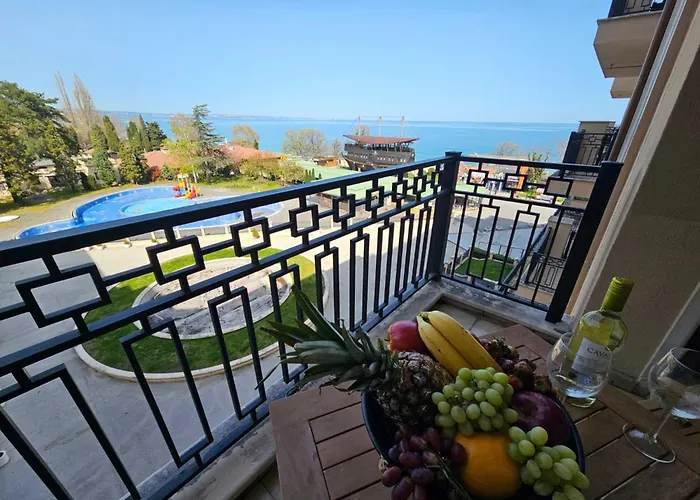 Europroperties Zlatna Kotva Апартаменти *