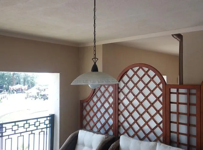 Europroperties Zlatna Kotva Апартаменти *